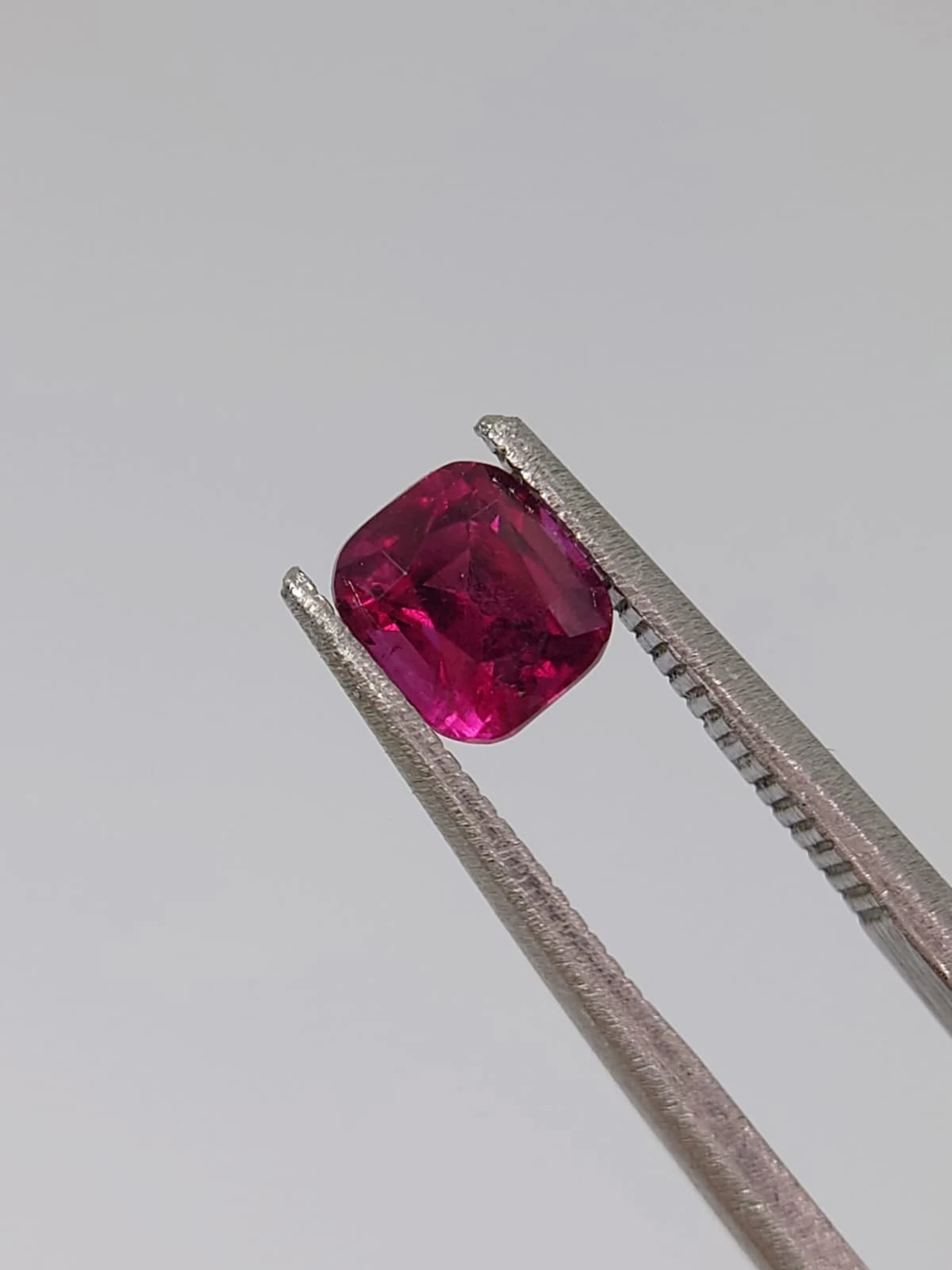 0.98ct Natural Umbalite Garnet from Malawi — view 5